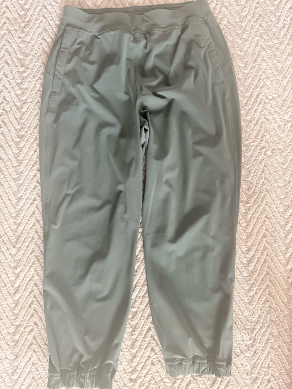 lululemon Adaptive State Jogger 12” Olive Jogger